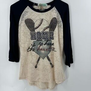 NWT Southern Grace ( Boutique) - “Home is where the heart Is‎ “Raglan Shirt.
